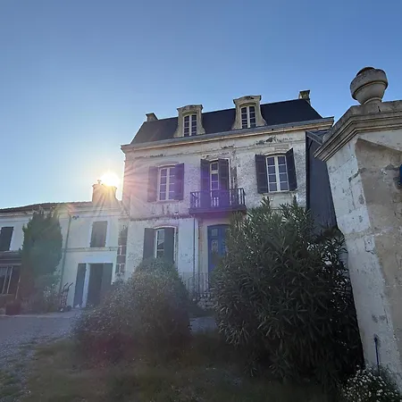 La Maison De Maitre Chagnon לינה וארוחת בוקר