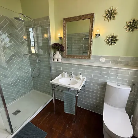 לינה וארוחת בוקר La Maison De Maitre Chagnon 3*