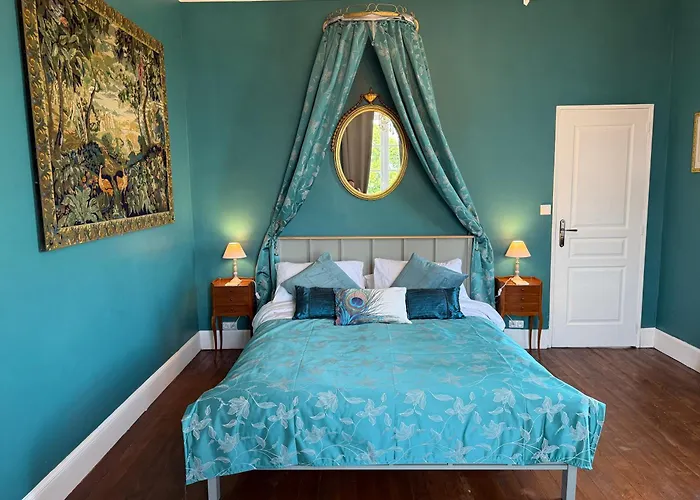 La Maison De Maitre Chagnon Bed & Breakfast