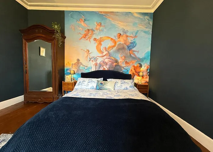 La Maison De Maitre Chagnon Bed & Breakfast