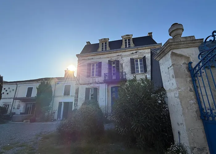 La Maison De Maitre Chagnon Bed & Breakfast