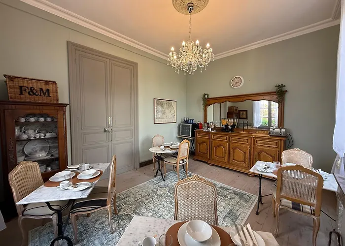 Bed & Breakfast La Maison De Maitre Chagnon